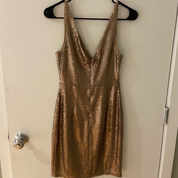 LULUS BRONZE SEQUIN DRESS!! - Picture 4 of 7
